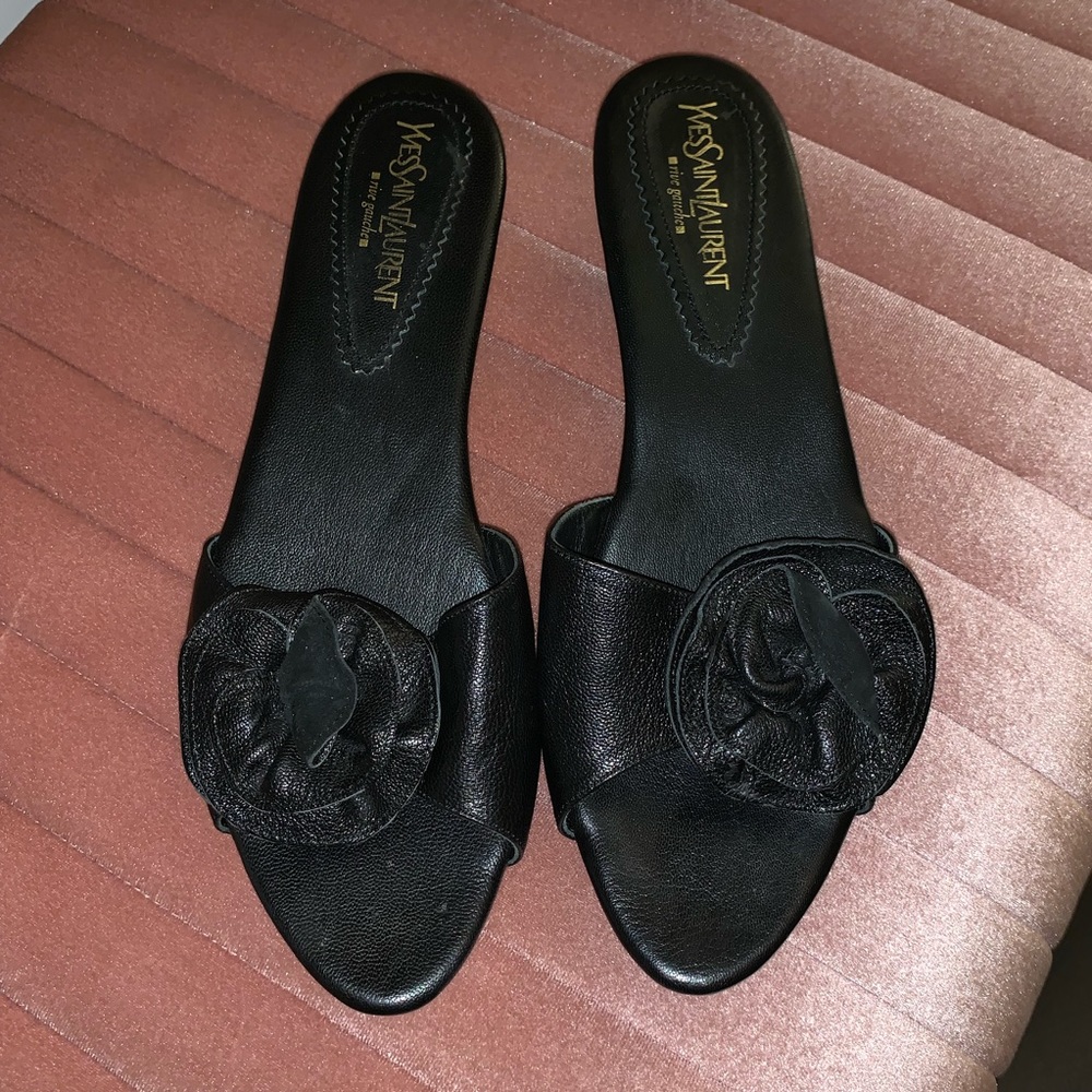 Yves Saint Laurent sandels